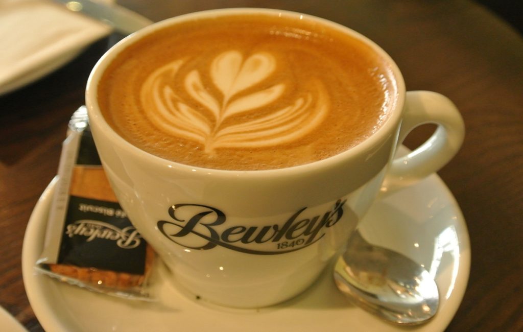 Perfekcyjna poranna kawa w mieście Dublin